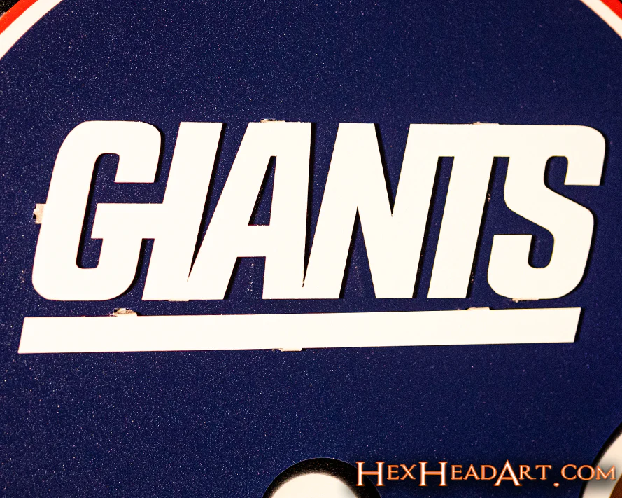 New York Giants Retro Helmet 3D Vintage Metal Wall Art - Image 5